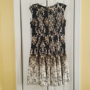 Black and Beige Simple Classic flare body dress